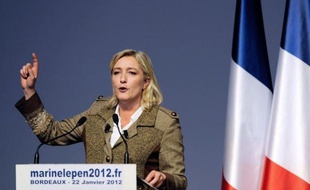 L'essayiste Bernard-Henri Lévy a estimé mardi que Marine Le Pen venait "peut-être de ruiner ses chances d'être au second tour" de la présidentielle en s'affichant à un bal de l'extrême-droite en Autriche "avec des antisémites avérés".