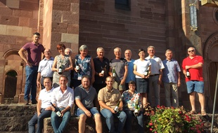 Les 17 vignerons de Gueberschwihr qui participent à l'opération.