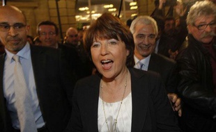 Martine Aubry rue de Solférino au soir du second tour des élections régionales, le 21 mars 2010