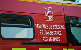 Une adolescente de 17 ans a été poignardée par sa mère au cours d'une dispute dans l'appartement familial de Mantes-la-Ville lundi après-midi.