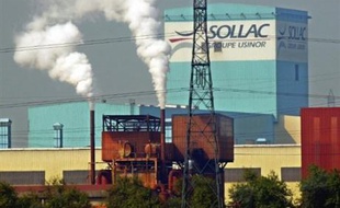 Plusieurs sociétés sont soupçonnées d'avoir contribué à "blanchir" les déchets toxiques d'une filiale dunkerquoise d'ArcelorMittal -qui dément son implication- en les revendant comme carburant en Belgique, selon des informations de presse confirmées mercredi par le parquet.