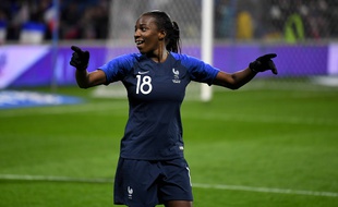 Viviane Asseyi pourra chercher sa première supportrice en tribune lors du mondial.