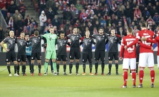 Une minute de silence lors de Bayern-Mayence, le 2 décembre 2016.