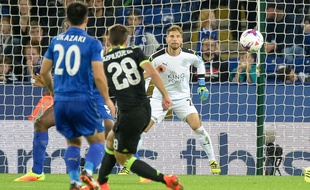 Cesar Azpilicueta a marqué une volée magnifique lors de la victoire de Chelsea à Leicester (2-4), en Coupe de la Ligue, le 20 septembre 2016.