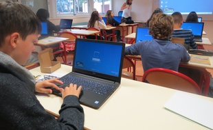 Début du cours de maths au collège Libertaire-Rutigliano à Nantes