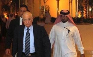 La Syrie a "répondu positivement" à la demande de la Ligue arabe d'envoyer des observateurs dans le pays pour garantir la mise en place d'un plan de sortie de crise, a annoncé lundi le porte-parole du ministère syrien des Affaires étrangères, Jihad Makdessi.