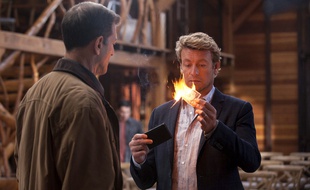 Simon Baker dans la saison 6 de Mentalist.