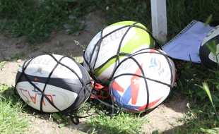 Illustration de ballons de rugby.
