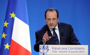 La cote de popularité de François Hollande n'a pas bougé, restant à un très bas niveau (22%) alors que celle de Jean-Marc Ayrault progresse de 2 points à 26%, selon le baromètre mensuel Ifop pour le Journal du Dimanche.