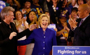 La candidate à la primaire démocrate Hillary Clinton à Newark le 1er juin 2016