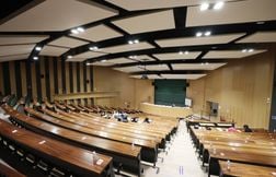 Quelles sont les quatre universités françaises du top 100 du classement Shanghai ?