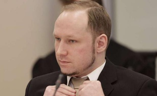 Anders Breivik au deuxième jour de son procès au tribunal d'Oslo, le 17 avril 2012.