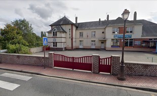 La mairie de Bouvaincourt-sur-Bresle, dans la Somme.