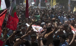 Funérailles à Gaza le 9 juillet 2014 de six membres d'une même famille tués par l'aviation israélienne qui n'a donné que quatre minutes avant de pulvériser leur immeuble