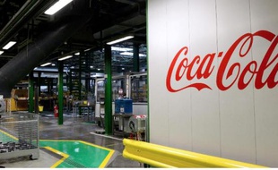 Après une cour de près de deux ans, le fabricant de Sprite et de Fanta a finalement fait une entrée retentissante dans le capital de l'entreprise californienne Monster Energy