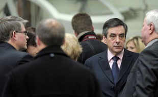 François Fillon s'est déclaré vendredi en Alsace favorable à "une forme de confédération franco-allemande", avec des règles fiscales et sociales "équivalentes" des deux côtés du Rhin, sans quoi l'Europe "n'a aucune chance de s'en sortir" face aux émergents.