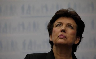 La ministre des Solidarités et de la Cohésion sociale Roselyne Bachelot a lancé lundi à Saint-Denis de la Réunion plusieurs projets de lutte contre les violences intrafamiliales, constatant qu'elles sont dans l'île "supérieures à la moyenne nationale"