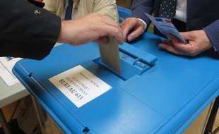 Illustration d'un bureau de vote.