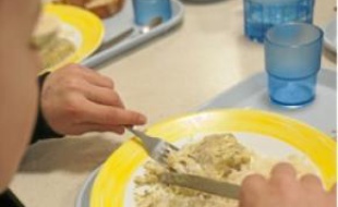 La cantine plus chère pour certains.