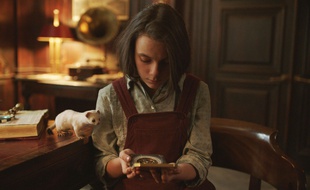 Dafne Keen campe l'héroine de «His dark materials».