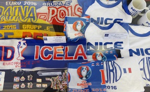Près de 4.000 objets de contrefaçon ont été saisis à Nice pendant l'Euro 2016.