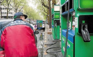 Au mois de mars, la consommation d'essence a baissé de 3,5 %.