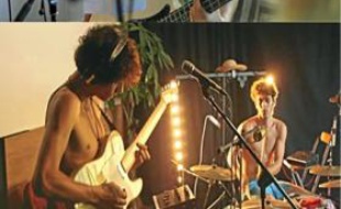 Le groupe travaille sur son deuxième EP depuis mi-octobre.