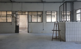 Les anciens abattoirs de Nice sont transformés en ateliers d'artistes.