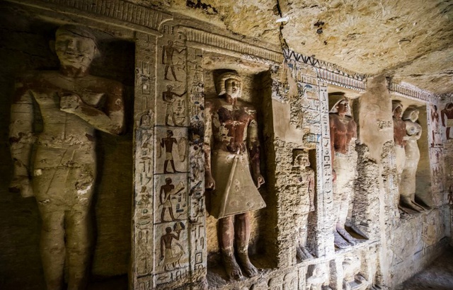 640x410_tombe-pretre-nomme-wahtye-date-v