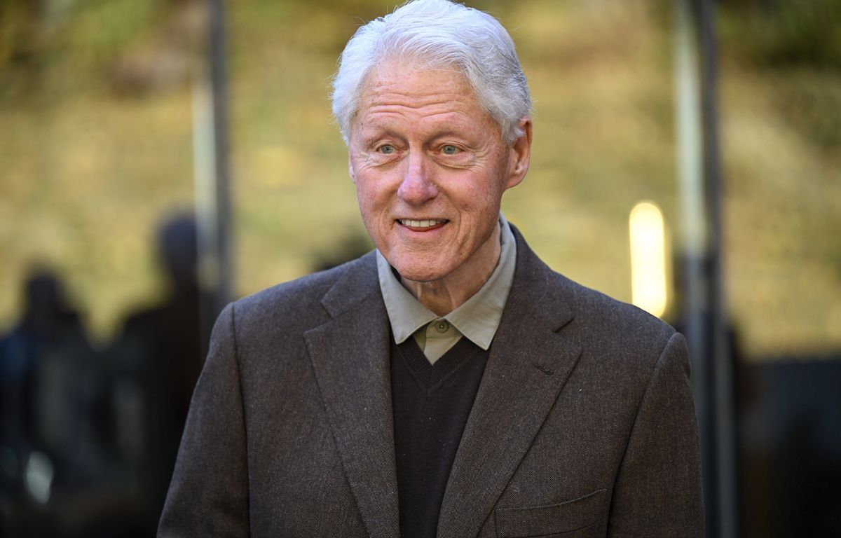 Etats-Unis : Testé positif au Covid-19, Bill Clinton dit se porter « globalement bien »