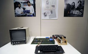 L'ordinateur Apple 1 est le premier modèle de la marque à la pomme (illustration).
