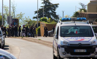 Reconstitution de l'assassinat d'Hélène Pastor, le 22 avril 2015, devant l'hôpital L'Archet, à Nice
