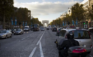 L'avenue des Champs Élysées, à Paris, le 13 novembre 2013.