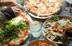 Elles font un « resto-basket » mais la patronne les retrouve avec Facebook