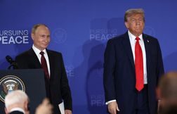 Pas d’accord mais des progrès avec Poutine, Trump presse désormais Zelensky