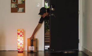 Le système fonctionne grâce à une serrure connectée.