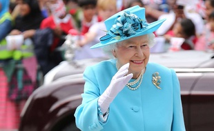La reine Elizabeth II à Londres le 16 juillet 2015.
