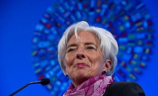 La directrice générale du Fonds monétaire international (FMI), Christine Lagarde, a estimé mardi à Londres que les dirigeants de la zone euro devaient "faire plus" pour soutenir la croissance, mais en engageant des réformes structurelles et sans creuser les déficits.