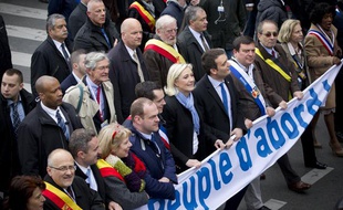 Marine Le Pen lors du traditionnel défilé du Front national le 1er mai 2013, à Paris.