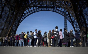 Ces incidents "ne remettent pas en cause le tourisme ou l'hôtellerie d'affaires dans la capitale car ils sont ponctuels. On peut être en mesure d'assurer aujourd'hui qu'il n'y a aucun impact à attendre", renchérit un autre de ses confrères, qui préfère également rester anonyme.