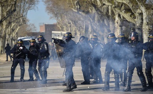 Une compagnie de CRS à Montpellier, en mars 2019.