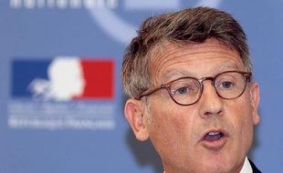 Vincent Peillon a rappelé lundi avoir "fait le maximum" pour que la rentrée "se passe le mieux possible" malgré les milliers de suppressions de postes décidées par la droite, et souligné qu'il faudra "un peu plus de temps pour réparer tous les dégâts qui ont été faits".
