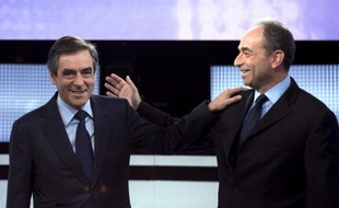 Le président de l'UMP Jean-François Copé et son rival François Fillon sont tombés d'accord mercredi sur le principe de l'organisation de primaires à droite pour désigner le candidat de l'opposition à l'élection présidentielle de 2017.