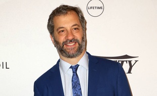 Judd Apatow trouve Hollywood hypocrite.