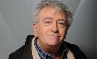 Jean-Yves Lafesse en 2017 lors de l'enregistrement de « Les grands du rire, l'émission du dimanche »