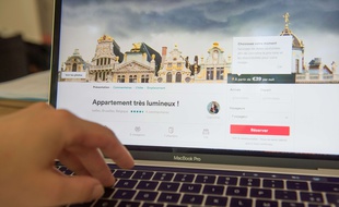 Totalement interdit, une locataire louait son logement social, du 16e arrondissement de Paris, sur Airbnb à 255 euros la nuit. Après un différend avec des touristes, ces derniers l'ont dénoncé au bailleur social Paris Habitat.