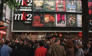 Au nom du "développement culturel", Bruxelles a autorisé mercredi toutes les aides françaises au cinéma et à l'audiovisuel, qui représentent quelque 500 millions d'euros par an, soit près de la moitié des aides européennes au cinéma.