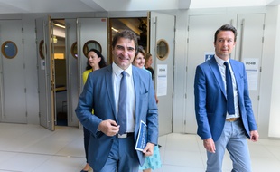 Christian Jacob, président de LR, et Guillaume Peltier, vice-président délégué, au QG parisien du parti le 2 juin 2020.