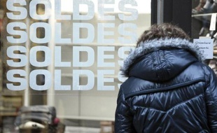 Une devanture de magasin à Rennes, le 6 janvier 2015, à la veille du début des soldes