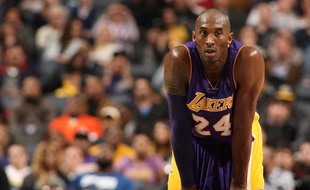 Le joueur des Los Angeles Lakers Kobe Bryant, le 14 décembre 2013 contre les Charlotte Bobcats.